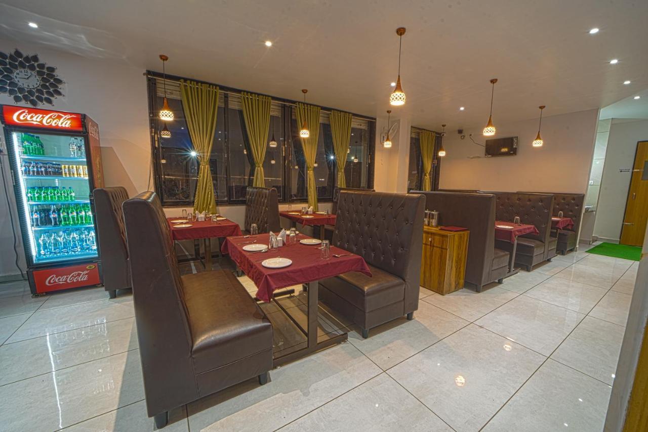 Hotel Saheb Kolhapur Eksteriør bilde