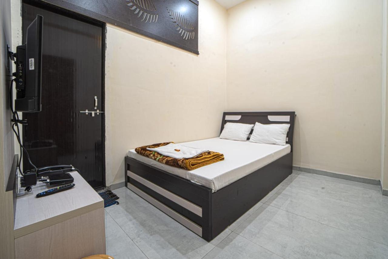 Hotel Saheb Kolhapur Eksteriør bilde