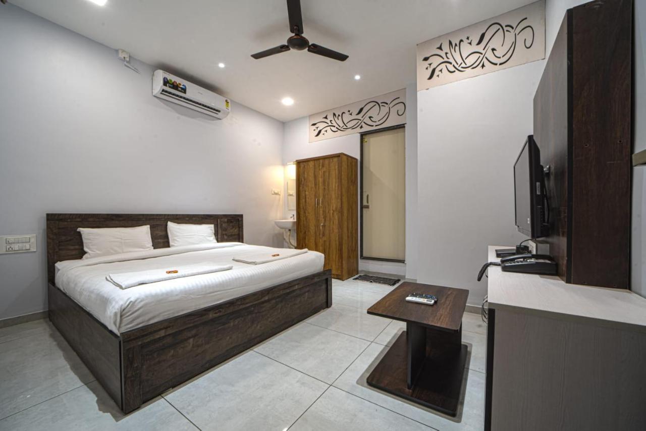 Hotel Saheb Kolhapur Eksteriør bilde